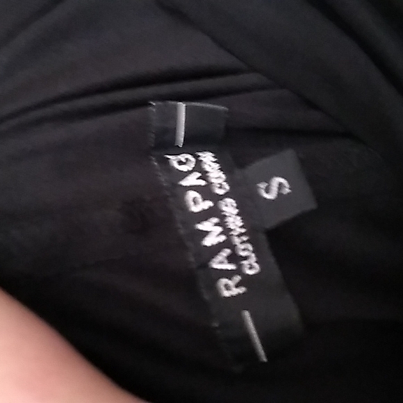 Formal dress - Picture 4 of 4